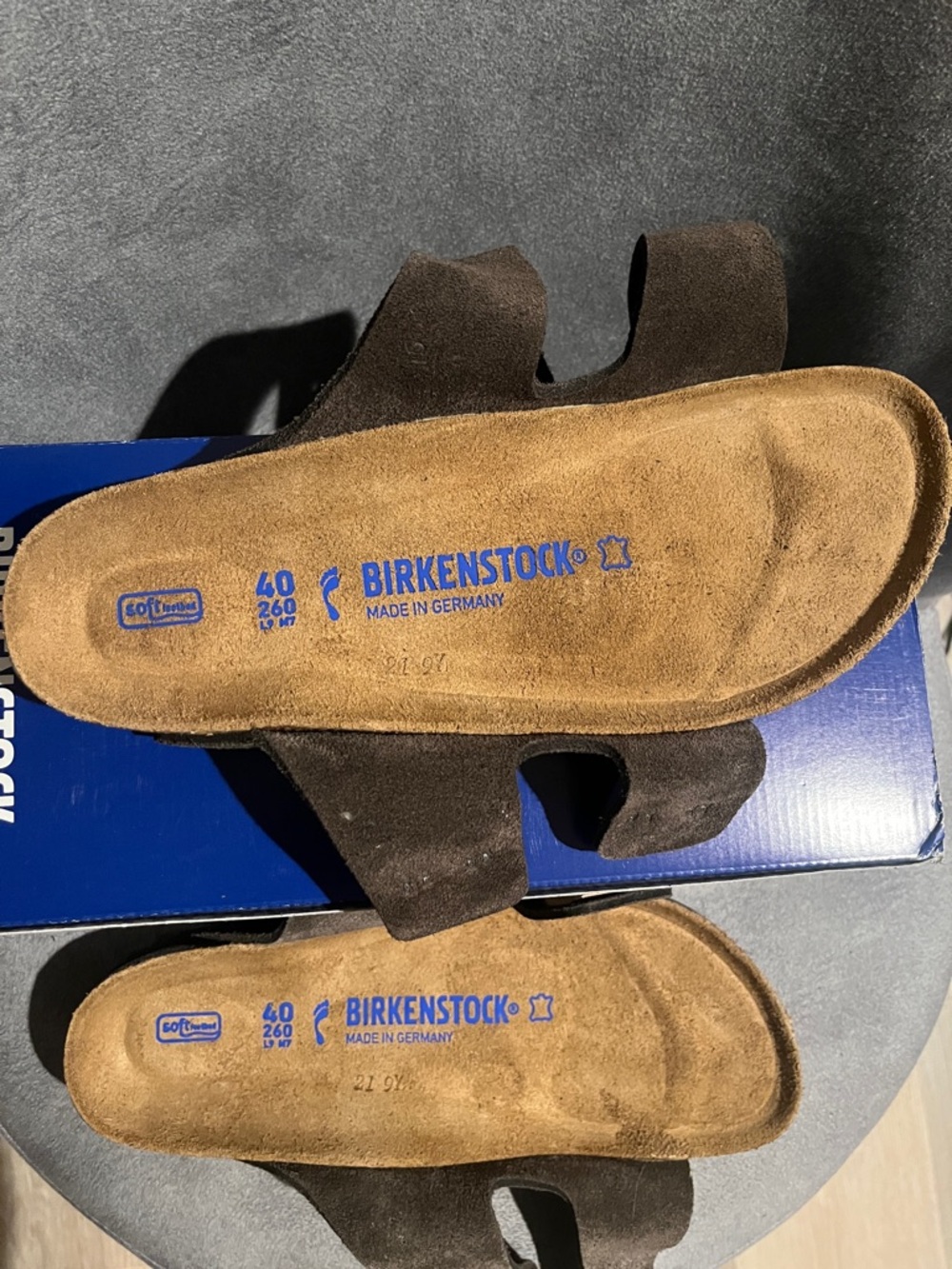Birkenstock Women’s Arizona Sandals Soft Footbed Mocha Size 9 US - Picture 12 of 14